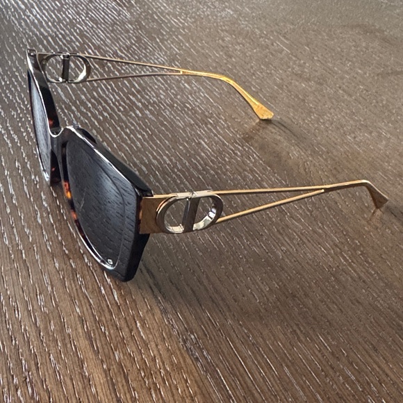 Dior Accessories - Dior Dark Havana 30Montaigne Square Butterfly Women sunglasses